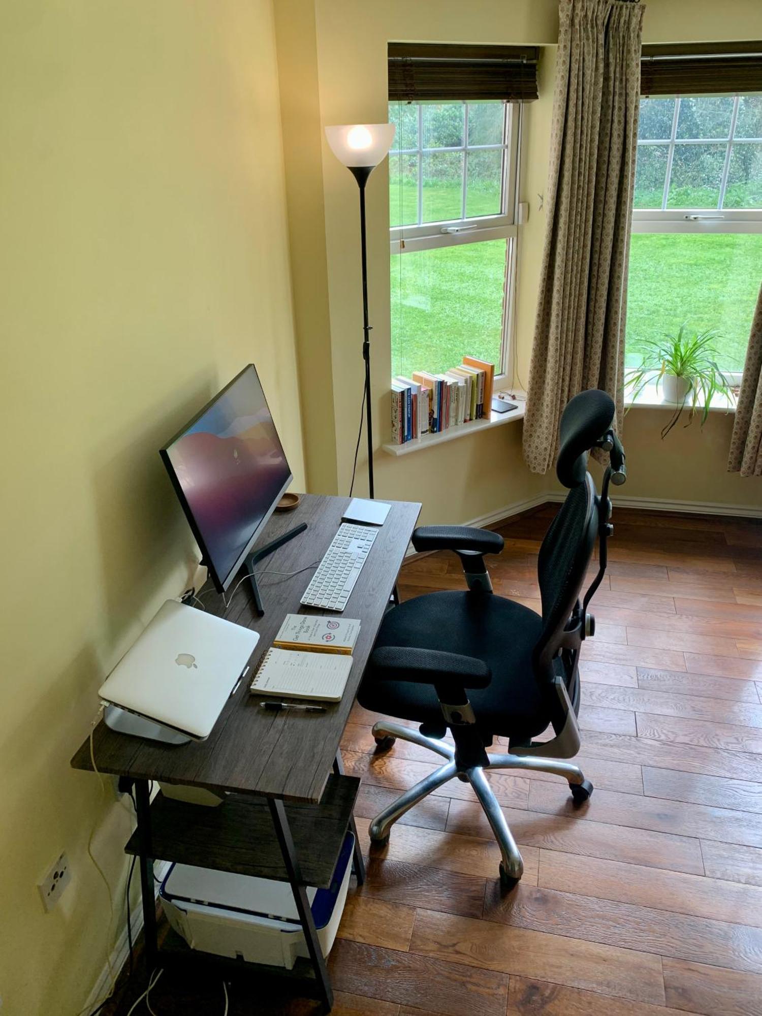 Peaceful Garden View Apt. Close To Central Londra Esterno foto